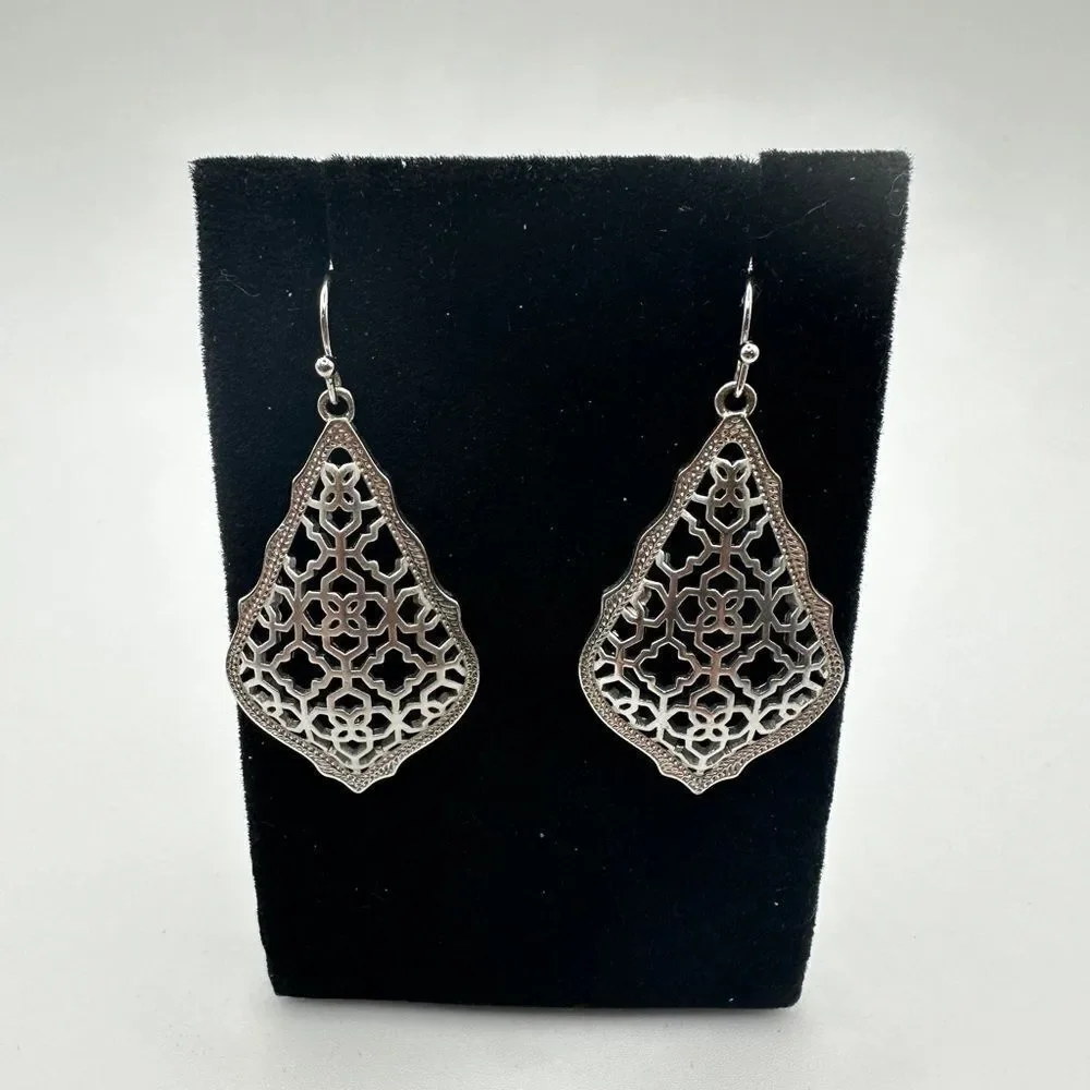 Retired Kendra‎ Scott Addie Silver Drop/Dangle earrings in Silver filigree!